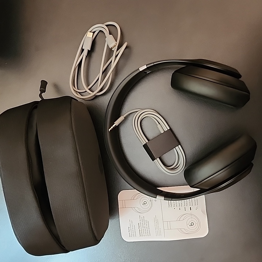 Beats Studio Pro Headphones